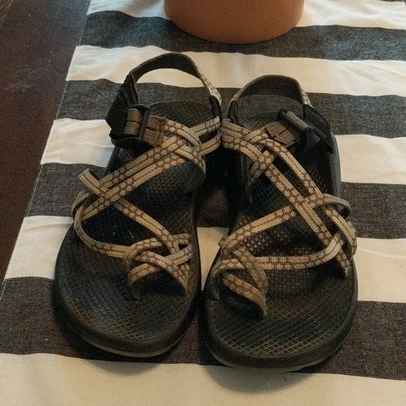 Women's Chaco sandals - Picture 2 of 4
